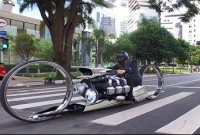 ভবিষ্যতের অদ্ভুত মোটরসাইকেল এটি!