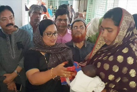 নতুন বাবা-মা পেল নবজাতক স্বাধীন