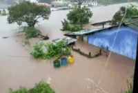 কেরালার বন্যায় মৃতের সংখ্যা বেড়ে ১০৬, অন্যদিকে ৫০ হাজার মানুষ ঘর-বাড়ি ছাড়া