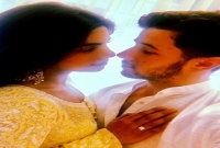 ‘আমার হৃদয় থেকে তোমাকে গ্রহণ করলাম’