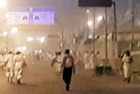 হঠাৎ মিনা‌য় ধূলিঝ‌ড়