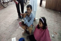 বাঁশির সুর দিয়ে সংসার চালান অন্ধ সুভাষ