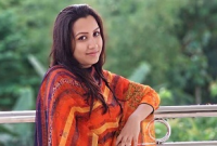 বধূ সাজা হলো না নীলার