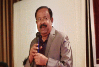 আমার কোনো ফেসবুক অ্যাকাউন্ট নেই: কাজী হায়াত