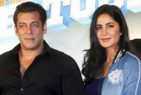 সালমান ফিরেছেন, ফেরেননি ক্যাটরিনা!