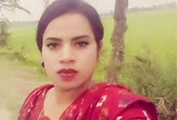 পলিথিনে মোড়ানো সাথীর লাশ নেয়নি পরিবার! প্রেমের সম্পর্ক রয়েছে বলে অভিযোগ 