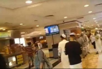 আজান পড়‌লে যখন যি‌নি যেখা‌নে আছেন সেভাবেই নামাজ পড়‌তে মস‌জি‌দে ছুটে যান