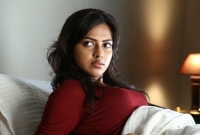 প্রযোজকের সঙ্গে রাত কাটানোয় ঘর ভাঙছে অভিনেত্রীর!