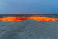 পৃথিবীতেই জ্বলছে ‘নরকের দ্বার’! 