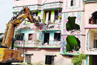 মুচি জসিমের সাম্রাজ্য গুঁড়িয়ে দিল প্রশাসন