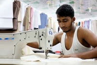 এ যেন আরেক রসু খাঁ : দিনে দর্জি, রাতে ভয়ঙ্কর খুনি!