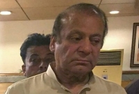 আঘাতের পর আঘাতে একেবারেই ভেঙে পড়েছেন নওয়াজ শরিফ