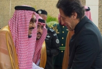 মেয়ে-জামাতাসহ নওয়াজ শরিফের হঠাৎ কারামুক্তির নেপথ্যে