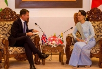 রোহিঙ্গারা ন্যায় বিচার না পেলে বিশ্ব বসে থাকবে না, সু চিকে ব্রিটিশ পররাষ্ট্রমন্ত্রীর হুমকি