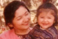 শিশুটি এখন স্টার, বলুন তো কোন নায়িকা?