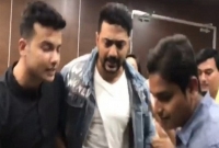 হার্টথ্রব ও সুপারস্টার দেবের এ কী কাণ্ড!