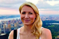 শিক্ষিকা যখন ১৬ বছর বয়সী তার এক ছাত্রের প্রেমিকা...