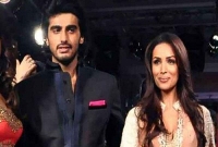 বয়সে বড় মালাইকা অরোরার সঙ্গে গাঁটছড়া বাঁধছেন অর্জুন!