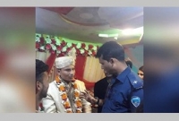 নববধূ ব্যস্ত সাজগোজে, মাংসের জন্য বরপক্ষের ভাঙচুর!