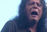 চিৎকার করে কাঁদলেন জেমস