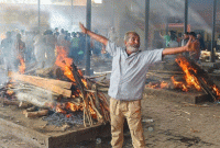 ‘৫০০ ট্রেন এলেও লাইনের ওপর থেকে সরানো যাবে না’