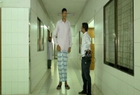 বিশ্বের সবচেয়ে লম্বা মানুষ বাংলাদেশের জিন্নাত আলী! উচ্চতা কত জানেন?