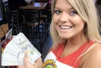 পানি খেয়ে আট লাখ টাকা বখশিশ!