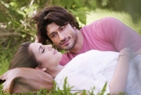 প্রেমে পড়লে এই ৫টি পরিবর্তন আসে শরীরে, ৩ নাম্বারটা জানলে অবাক হবেন