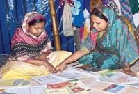 বাড়িতে পড়াশুনা করেই ৮ বছর বয়সে শেষ মাধ্যমিকের বই!