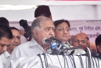 ঢাকায় গিয়ে সংবিধান লঙ্ঘনের দায়ে মামলা করব: ড. কামালের      