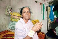 পান্তা ভাত খেতে দেওয়ার 'অপরাধে' মাকে রড দিয়ে পেটাল ছেলে!