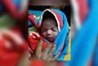 নবজাতককে ধানক্ষেতে ফেলে গেলেন তরুণ-তরুণী! কতটা নির্মম...