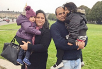 ‘এমন বাবার জন্য আমরা কাঁদবো না, তুমিও কেঁদো না মা’