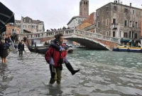 ভয়াবহ বন্যায় তলিয়ে যাচ্ছে রোম ভেনিস, ইতালিতে সর্বোচ্চ সতর্কতা জারি