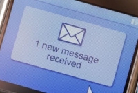 পৃথিবীর প্রথম এসএমএসে (SMS) কাকে ও কী-ই বা লেখা হয়েছিল সেই মেসেজে, জানেন?