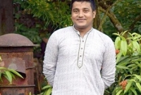 সকালে ফেসবুক স্ট্যাটাসে মৃত্যুর আভাস আর দুপুরেই না ফেরার দেশে!