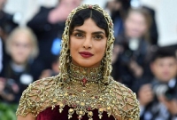 বিশ্বকে বদলে দেওয়া ২৫ নারীর তালিকায় প্রিয়াঙ্কা!