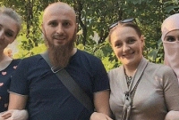 ঝগড়া-ঝামেলা হলেই পাক্কা এক মাস সেই স্ত্রীর সঙ্গে রাত্রিযাপন করেন না তিনি