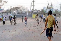 মোহাম্মদপুরে দুই পক্ষের মাঝে ব্যাপক সংঘর্ষ