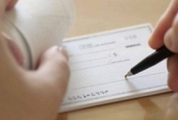  চেক লেখার সময় সামান্য যে ভুলগুলি করলেই ফাঁকা হবে অ্যাকাউন্ট!