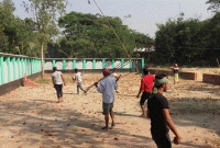 এখন পর্যন্ত আহত ২৪, পরিস্থিতি নিয়ন্ত্রণে তিন থানার পুলিশ মোতায়েন