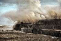 ধেয়ে আসছে ভয়ংকর ঘূর্ণিঝড় টমাস