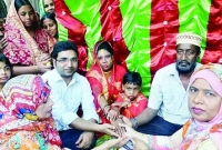 প্রতিবন্ধী মেয়েটি তার প্রাপ্য বুঝে পেয়েছে