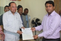 জনপ্রিয়তা বেড়েছে বলেই আ.লীগ থেকে বিএনপিতে যোগদানের হিড়িক পড়েছে: মওদুদ