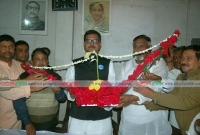  বিএনপি সভাপতির নেতৃত্বে শতাধিক নেতাকর্মীর আ.লীগে যোগদান