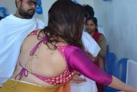 স্ত্রীকে সুন্দরী প্রতিযোগিতায় জেতাতে এই শিক্ষক যা করলেন জানলে আশ্চর্য হবেন!