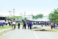 ঢাকা-ময়মনসিংহ মহাসড়ক অবরোধ, বিক্ষোভ