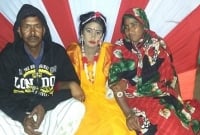 নদী ভাঙ্গনে নিঃস্ব পরিবারের এক মেয়ের বিয়ের দায়িত্ব নিল বাংলাদেশ ছাত্রলীগ