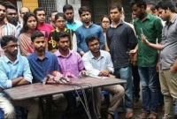 কোটা আন্দোলনকারীরা যাচ্ছে ড. কামাল হোসেনের কাছে