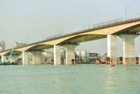 কাঁপে মেঘনা সেতু, ভয়ে কাঁপে চালক-যাত্রীরাও